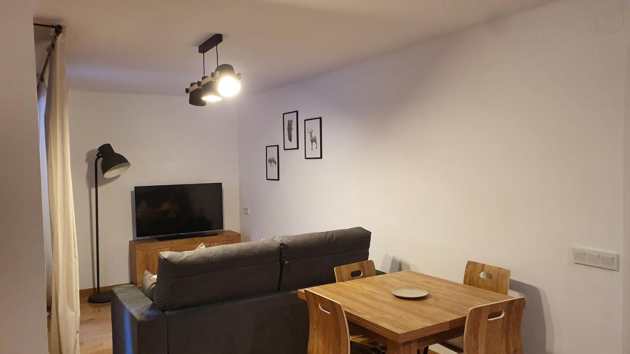 Xia Apartaments Con Acceso A Piscina Rialp Zewnętrze zdjęcie